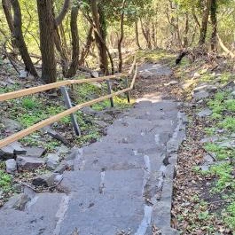 Bujdosók lépcsője, Badacsonytördemic - Külső kép