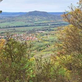Bujdosók lépcsője, Badacsonytördemic - Külső kép