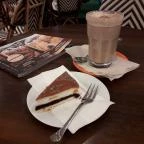 Cafe Frei - Allee Budapest - Étel/ital