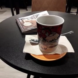 Cafe Frei - Etele Plaza Budapest - Étel/ital