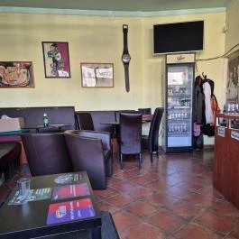 Cafe Tóbiás kávézó, söröző, lottózó, videotéka, Budapest - Belső