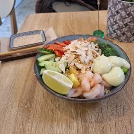 California Poké Bar Somogyi Budapest - Étel/ital