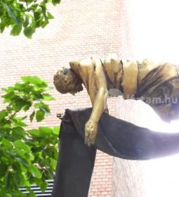 Carl Lutz emlékműve