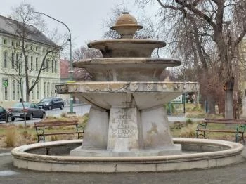 Centenáriumi díszkút Kiskunfélegyháza