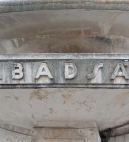 Centenáriumi díszkút