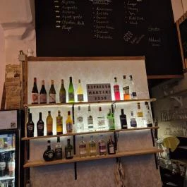 Charbon Art Café, Budapest - Étel/ital
