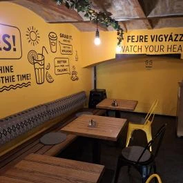 Che Che Bistrocafe, Budapest - Belső