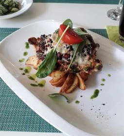 Cherry Étterem & Kávézó