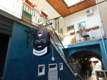 Cherry Étterem & Kávézó Eger