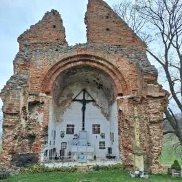 Cikói romtemplom Cikó - Külső kép