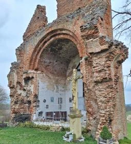 168. legjobb látnivaló: Cikói romtemplom