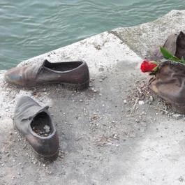 Cipők a Duna-parton, Budapest - Egyéb