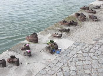 Cipők a Duna-parton Budapest
