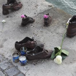 Cipők a Duna-parton, Budapest - Egyéb