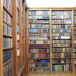 Ciszterci Műemlékkönyvtár Zirc - Belső