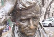 Columbo-szobor Budapest