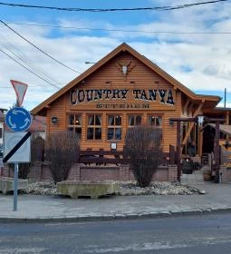 Country Tanya Vendéglő 