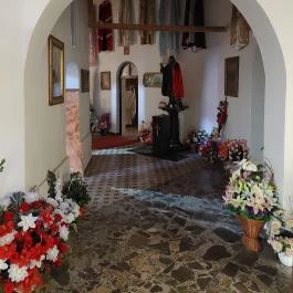 Csatkai szentkút, Csatka - Belső