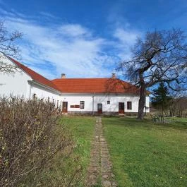 Csefalvay-kúria Pincehely - Külső kép
