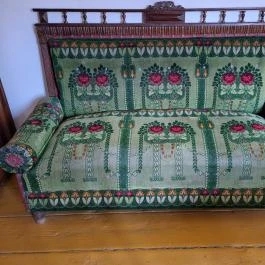 Csefalvay-kúria, Pincehely - Egyéb