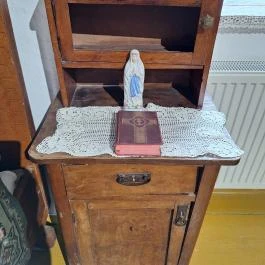 Csefalvay-kúria, Pincehely - Egyéb