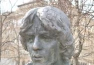 Cseh Tamás szobor Budapest