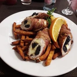 Csendes Pihenő Étterem, Vásárosdombó - Étel/ital