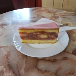 Csengeri Cukrászda Taksony - Étel/ital