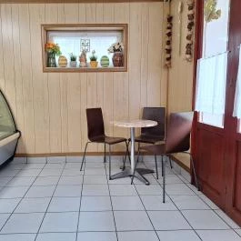 Csengeri Cukrászda Taksony - Belső