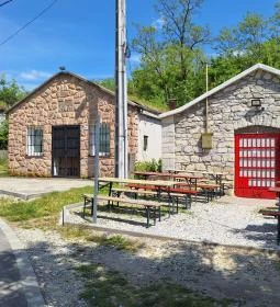 Cserépi úti pincesor