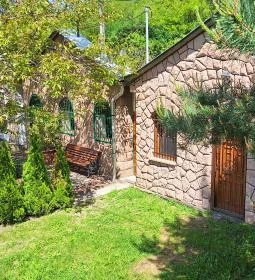 Cserépi úti pincesor