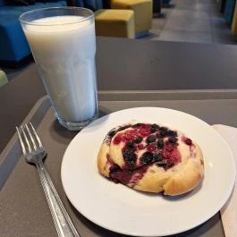 Cserpes Tejivó - Allee Budapest - Étel/ital