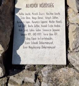 Csertölgy emlékmű