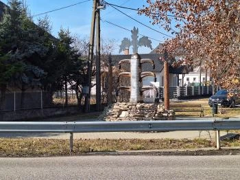 Csertölgy emlékmű Ecser