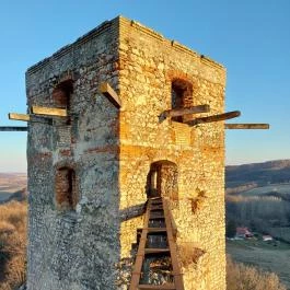 Cseszneki vár, Csesznek - Külső kép