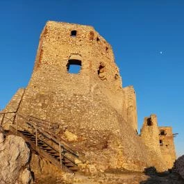Cseszneki vár, Csesznek - Külső kép