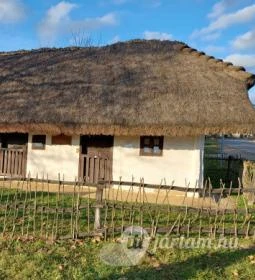 Csesztregi kanászház