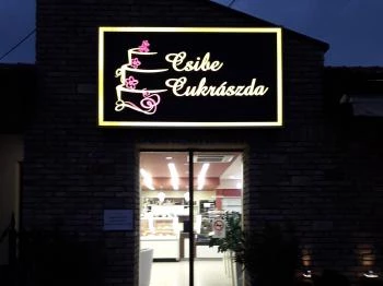Csibe Cukrászda - Baross Gábor utca Pásztó