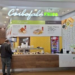 Csibefaló - Auchan, Maglód Maglód - Külső kép