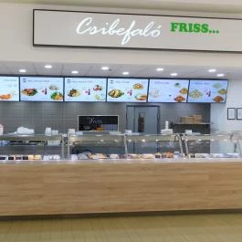 Csibefaló - Tesco Budaörs Budaörs - Külső kép