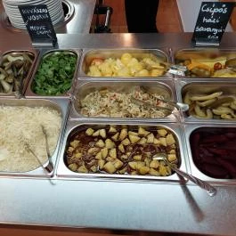 Csicsergő Szabadidőközpont Nova - Vendéglátás