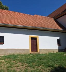 Csicsói kápolna és Szentkút