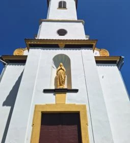 Csicsói kápolna és Szentkút