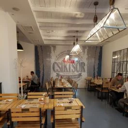 Csíki Söröző & Étterem - Mechwart Liget, Budapest - Belső