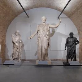 Csillagerőd Komárom - Egyéb