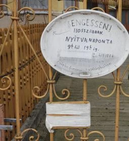 Csipkefaragások kiállítása