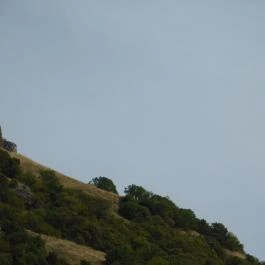 Csobánc vára Gyulakeszi - Külső kép