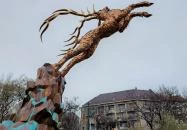 Csodaszarvas-szobor Budapest