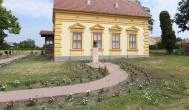 Csók István Emlékmúzeum Cece - Külső kép