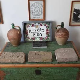 Csokonai Lilla Emlékszoba, Dunaalmás - Egyéb